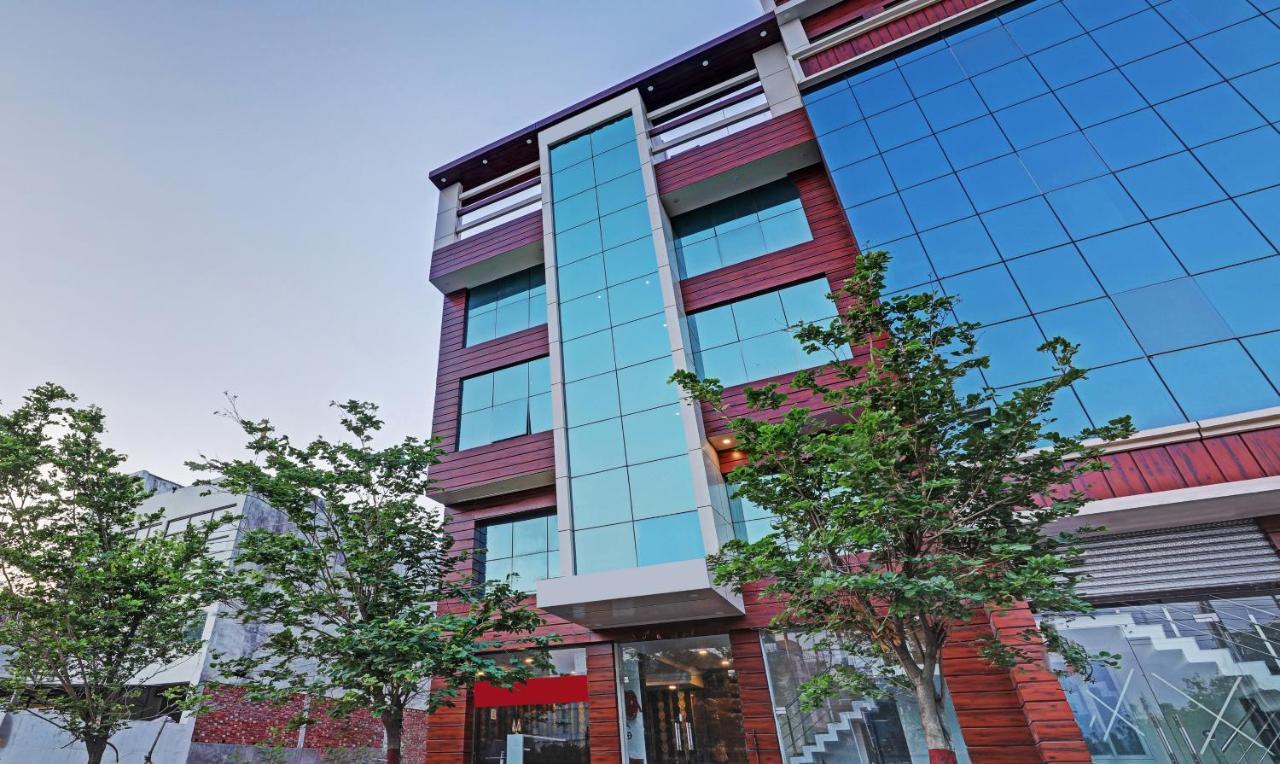 Hotel Treebo Silver Stallion 3*