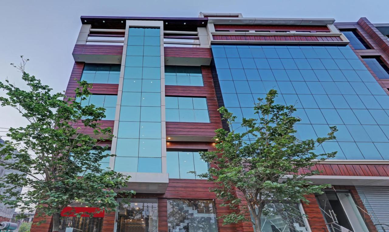 Hotel Treebo Silver Stallion Lucknow